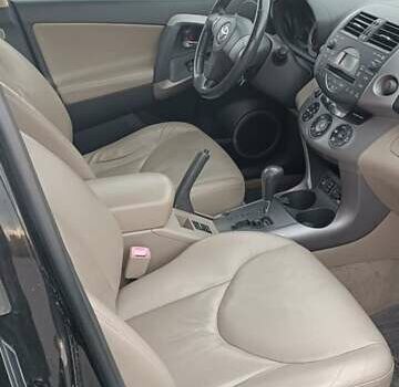 Черный Тойота РАВ 4, объемом двигателя 2 л и пробегом 202 тыс. км за 8066 $, фото 15 на Automoto.ua