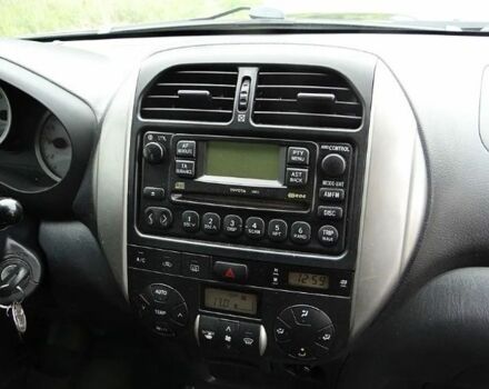 Черный Тойота РАВ 4, объемом двигателя 2 л и пробегом 210 тыс. км за 2600 $, фото 7 на Automoto.ua