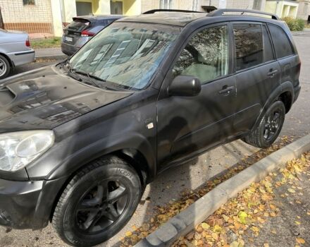 Черный Тойота РАВ 4, объемом двигателя 2 л и пробегом 300 тыс. км за 3600 $, фото 2 на Automoto.ua