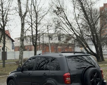 Чорний Тойота РАВ 4, об'ємом двигуна 2 л та пробігом 285 тис. км за 4300 $, фото 5 на Automoto.ua