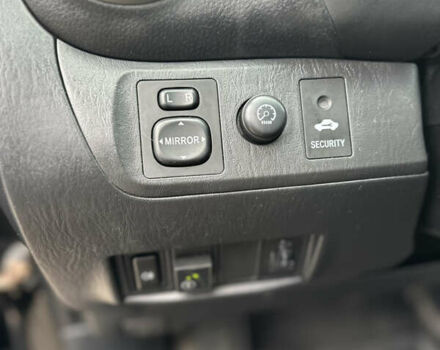 Черный Тойота РАВ 4, объемом двигателя 2 л и пробегом 243 тыс. км за 6900 $, фото 8 на Automoto.ua