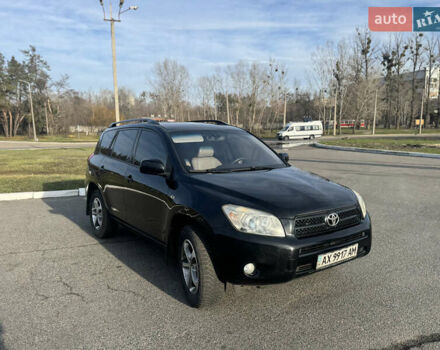 Чорний Тойота РАВ 4, об'ємом двигуна 2.36 л та пробігом 190 тис. км за 8600 $, фото 5 на Automoto.ua