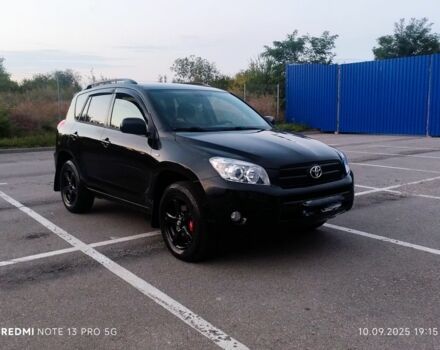 Черный Тойота РАВ 4, объемом двигателя 2 л и пробегом 149 тыс. км за 9490 $, фото 4 на Automoto.ua