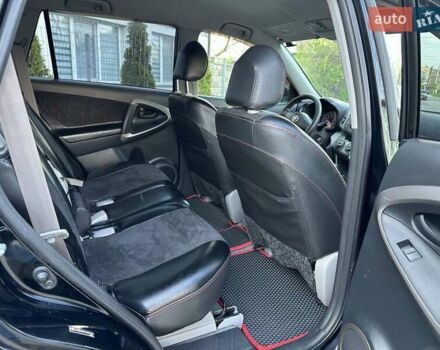 Чорний Тойота РАВ 4, об'ємом двигуна 2.36 л та пробігом 207 тис. км за 9200 $, фото 3 на Automoto.ua