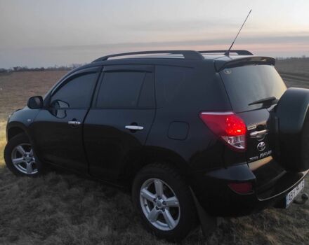 Чорний Тойота РАВ 4, об'ємом двигуна 2 л та пробігом 242 тис. км за 9000 $, фото 1 на Automoto.ua
