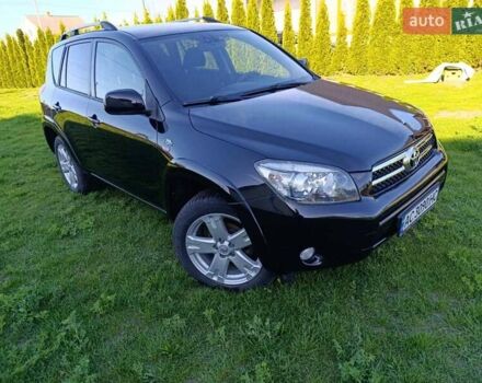 Черный Тойота РАВ 4, объемом двигателя 2.23 л и пробегом 330 тыс. км за 8200 $, фото 2 на Automoto.ua