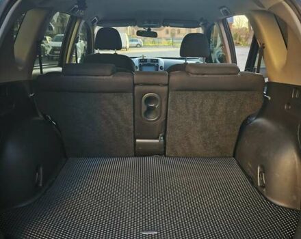 Черный Тойота РАВ 4, объемом двигателя 1.99 л и пробегом 313 тыс. км за 12000 $, фото 13 на Automoto.ua