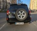 Черный Тойота РАВ 4, объемом двигателя 1.99 л и пробегом 313 тыс. км за 12000 $, фото 2 на Automoto.ua