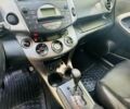 Чорний Тойота РАВ 4, об'ємом двигуна 2 л та пробігом 257 тис. км за 7999 $, фото 12 на Automoto.ua