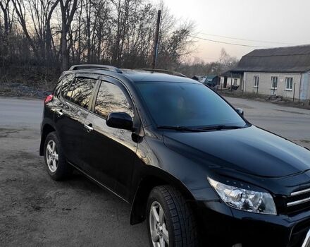 Черный Тойота РАВ 4, объемом двигателя 2 л и пробегом 241 тыс. км за 9000 $, фото 1 на Automoto.ua