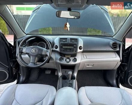 Черный Тойота РАВ 4, объемом двигателя 2.36 л и пробегом 192 тыс. км за 8999 $, фото 40 на Automoto.ua