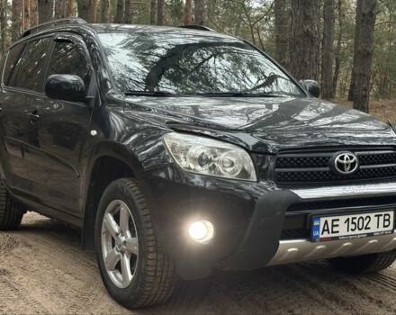 Черный Тойота РАВ 4, объемом двигателя 2 л и пробегом 189 тыс. км за 9500 $, фото 3 на Automoto.ua