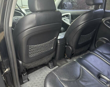 Черный Тойота РАВ 4, объемом двигателя 2 л и пробегом 230 тыс. км за 8500 $, фото 11 на Automoto.ua