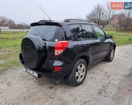 Чорний Тойота РАВ 4, об'ємом двигуна 2.2 л та пробігом 305 тис. км за 4250 $, фото 5 на Automoto.ua