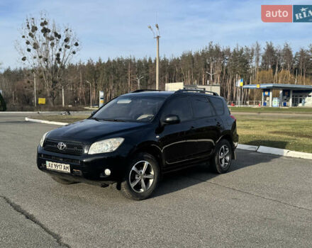 Чорний Тойота РАВ 4, об'ємом двигуна 2.36 л та пробігом 190 тис. км за 8600 $, фото 2 на Automoto.ua