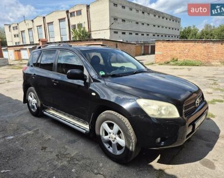 Чорний Тойота РАВ 4, об'ємом двигуна 2 л та пробігом 257 тис. км за 7500 $, фото 3 на Automoto.ua