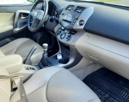 Черный Тойота РАВ 4, объемом двигателя 2.2 л и пробегом 209 тыс. км за 10500 $, фото 18 на Automoto.ua