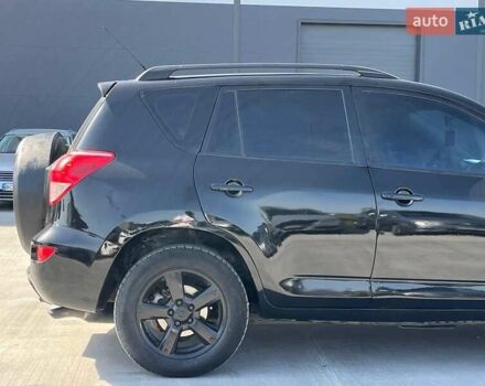 Чорний Тойота РАВ 4, об'ємом двигуна 2 л та пробігом 300 тис. км за 8290 $, фото 8 на Automoto.ua