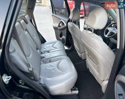 Черный Тойота РАВ 4, объемом двигателя 2.36 л и пробегом 192 тыс. км за 8999 $, фото 33 на Automoto.ua