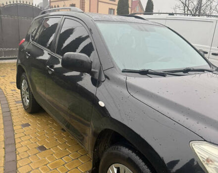 Черный Тойота РАВ 4, объемом двигателя 2 л и пробегом 230 тыс. км за 8500 $, фото 3 на Automoto.ua