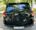 Чорний Тойота РАВ 4, об'ємом двигуна 2 л та пробігом 257 тис. км за 7999 $, фото 5 на Automoto.ua