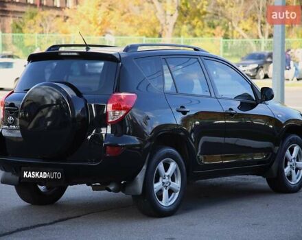 Черный Тойота РАВ 4, объемом двигателя 2 л и пробегом 170 тыс. км за 10000 $, фото 5 на Automoto.ua