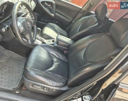 Чорний Тойота РАВ 4, об'ємом двигуна 2 л та пробігом 257 тис. км за 7500 $, фото 12 на Automoto.ua