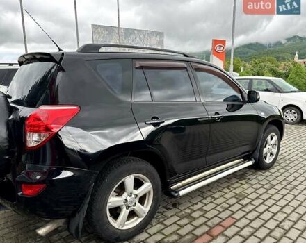 Черный Тойота РАВ 4, объемом двигателя 2 л и пробегом 245 тыс. км за 7999 $, фото 3 на Automoto.ua