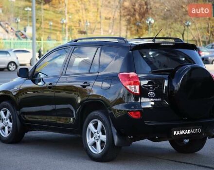 Черный Тойота РАВ 4, объемом двигателя 2 л и пробегом 170 тыс. км за 10000 $, фото 3 на Automoto.ua