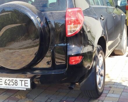 Черный Тойота РАВ 4, объемом двигателя 2 л и пробегом 190 тыс. км за 8800 $, фото 4 на Automoto.ua