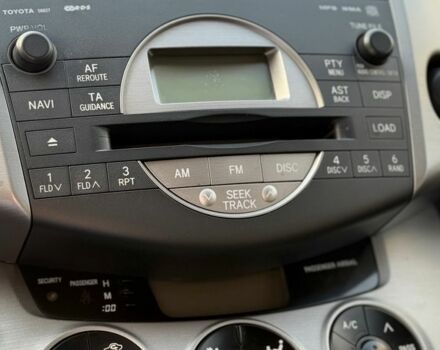 Черный Тойота РАВ 4, объемом двигателя 2 л и пробегом 189 тыс. км за 9500 $, фото 20 на Automoto.ua