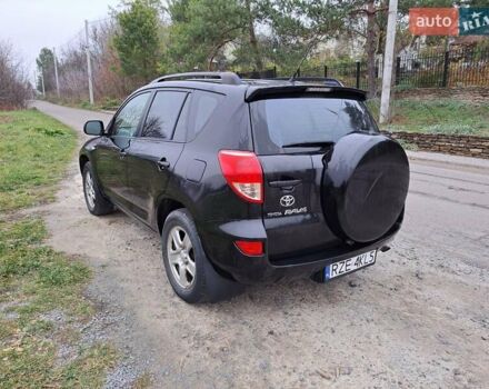 Чорний Тойота РАВ 4, об'ємом двигуна 2.2 л та пробігом 305 тис. км за 4250 $, фото 1 на Automoto.ua
