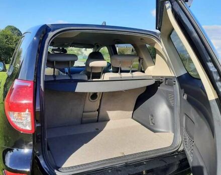 Черный Тойота РАВ 4, объемом двигателя 2.2 л и пробегом 209 тыс. км за 10500 $, фото 8 на Automoto.ua