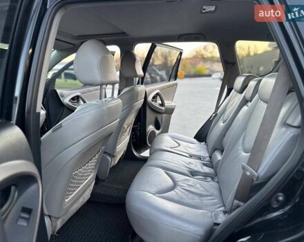 Черный Тойота РАВ 4, объемом двигателя 2.36 л и пробегом 192 тыс. км за 8999 $, фото 21 на Automoto.ua