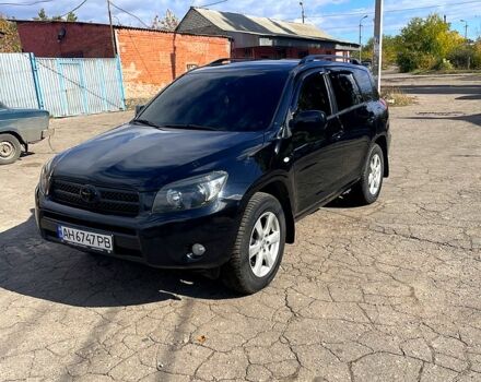 Черный Тойота РАВ 4, объемом двигателя 2.4 л и пробегом 240 тыс. км за 9600 $, фото 2 на Automoto.ua