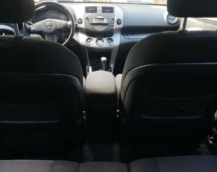 Чорний Тойота РАВ 4, об'ємом двигуна 2 л та пробігом 240 тис. км за 10300 $, фото 15 на Automoto.ua