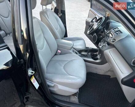 Черный Тойота РАВ 4, объемом двигателя 2.36 л и пробегом 192 тыс. км за 8999 $, фото 37 на Automoto.ua