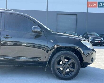 Чорний Тойота РАВ 4, об'ємом двигуна 2 л та пробігом 300 тис. км за 8290 $, фото 9 на Automoto.ua
