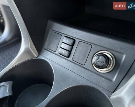 Черный Тойота РАВ 4, объемом двигателя 2.36 л и пробегом 192 тыс. км за 8999 $, фото 43 на Automoto.ua