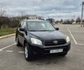 Чорний Тойота РАВ 4, об'ємом двигуна 2 л та пробігом 173 тис. км за 8600 $, фото 5 на Automoto.ua