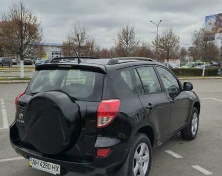 Чорний Тойота РАВ 4, об'ємом двигуна 2 л та пробігом 173 тис. км за 8600 $, фото 2 на Automoto.ua