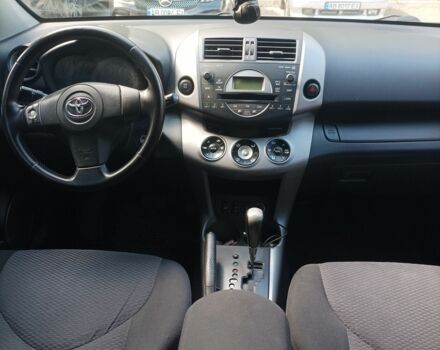 Черный Тойота РАВ 4, объемом двигателя 2 л и пробегом 240 тыс. км за 9999 $, фото 15 на Automoto.ua