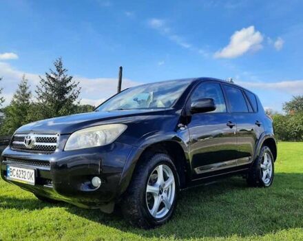 Черный Тойота РАВ 4, объемом двигателя 2.2 л и пробегом 209 тыс. км за 10500 $, фото 1 на Automoto.ua