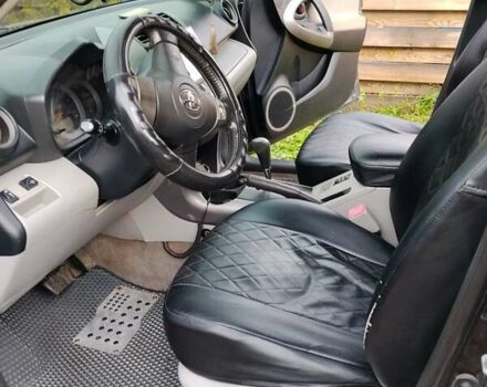 Тойота РАВ 4 2006 в Чернигове на Automoto.ua Черный Тойота РАВ 4, объемом двигателя 2.4 л и пробегом 280 тыс. км за 7000 $, фото 5 на Automoto.ua