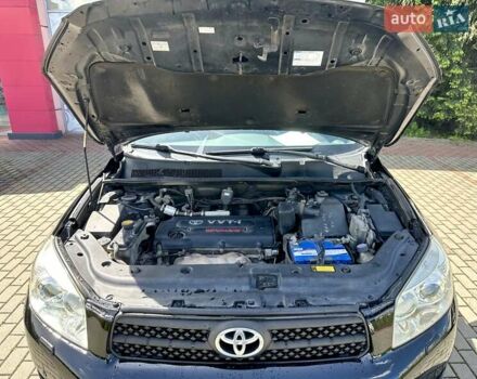 Черный Тойота РАВ 4, объемом двигателя 2 л и пробегом 245 тыс. км за 7999 $, фото 12 на Automoto.ua
