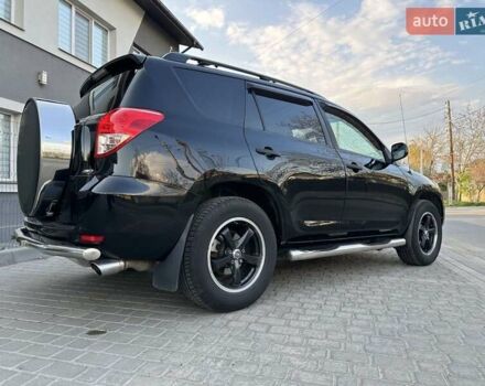 Чорний Тойота РАВ 4, об'ємом двигуна 2.36 л та пробігом 207 тис. км за 9200 $, фото 6 на Automoto.ua