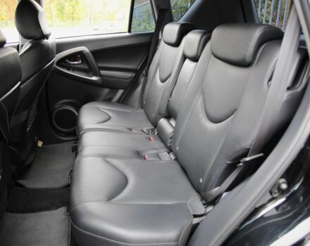 Черный Тойота РАВ 4, объемом двигателя 2.4 л и пробегом 138 тыс. км за 12000 $, фото 7 на Automoto.ua