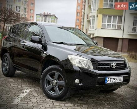 Черный Тойота РАВ 4, объемом двигателя 2.2 л и пробегом 220 тыс. км за 8750 $, фото 3 на Automoto.ua