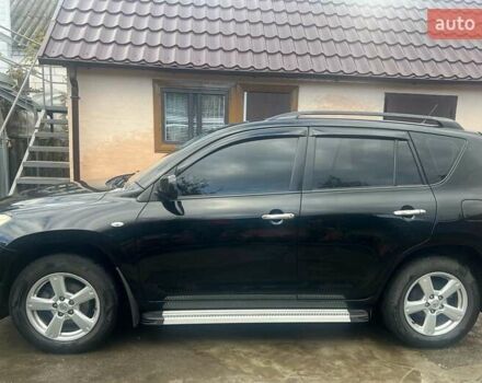 Чорний Тойота РАВ 4, об'ємом двигуна 2 л та пробігом 184 тис. км за 12000 $, фото 6 на Automoto.ua