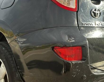 Черный Тойота РАВ 4, объемом двигателя 2 л и пробегом 564 тыс. км за 7800 $, фото 3 на Automoto.ua